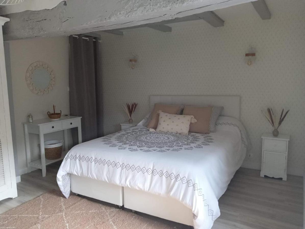 Chambre D'Hote Familiale De La Maison Bleue Lanvallay 외부 사진