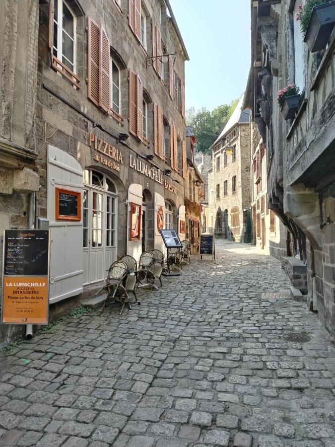 Chambre D'Hote Familiale De La Maison Bleue Lanvallay 외부 사진